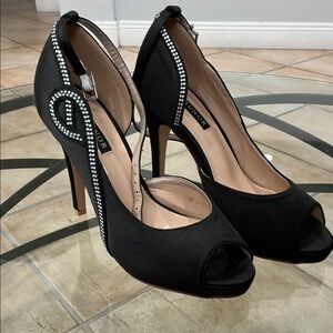 Elegant Black Peep-Toe Heels with Rhinestone Detail